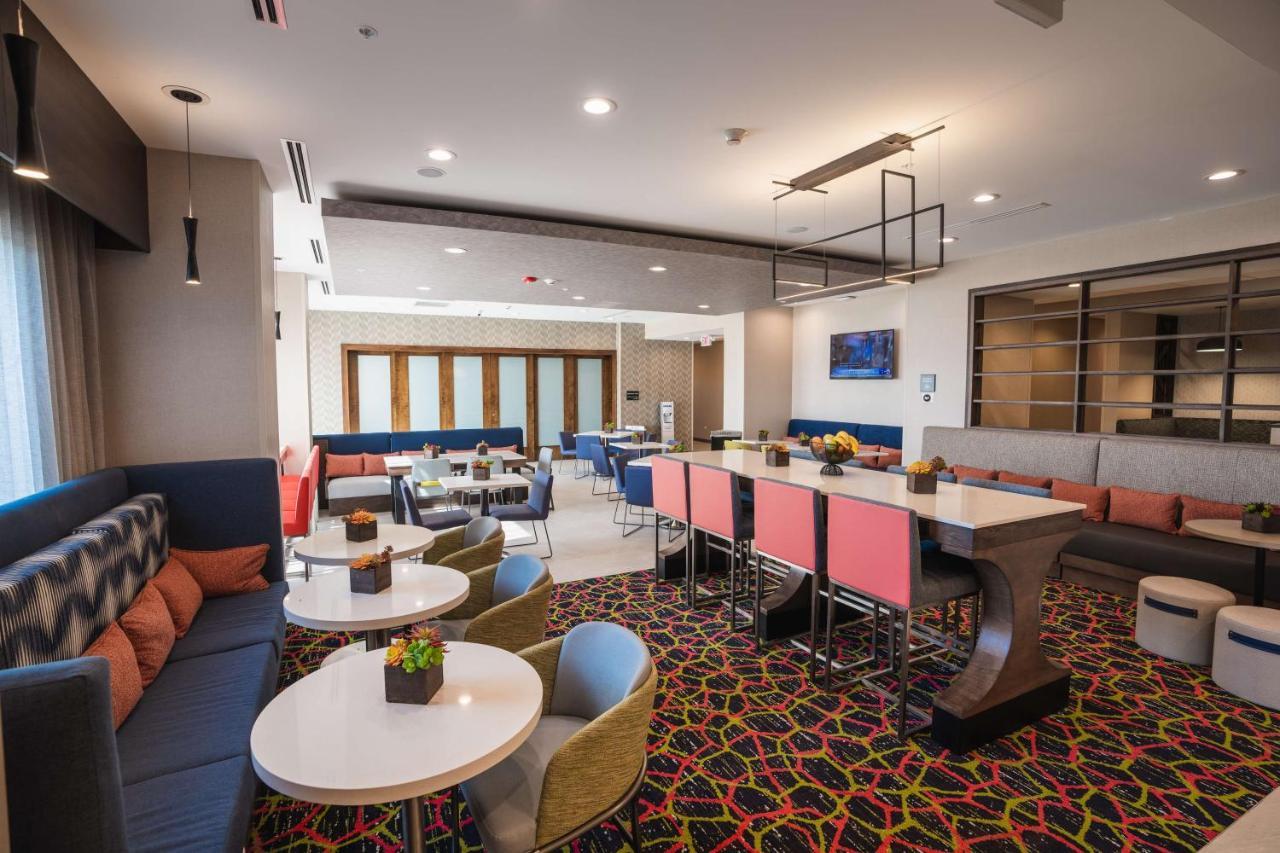 Hampton Inn By Hilton Huntley Chicago Exterior foto